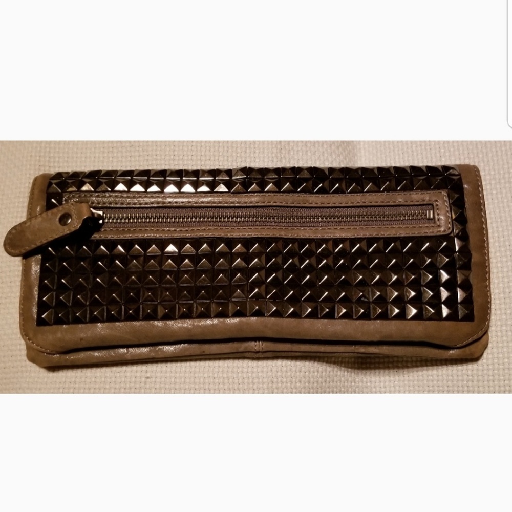 Olive green Clutch BCBGMaxAzria